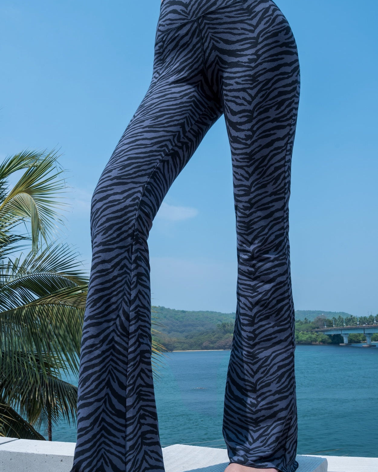 Flares Bootleg Leggings Funky Simplicity Tribal eagle cream black Cotton lycra