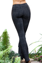 Flared leggings - Snake Black - FUNKY SIMPLICITY